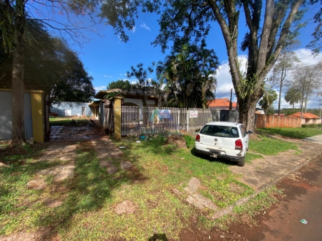 CASA PARA VENDA OU LOCAÇÃO NO JARDIM...