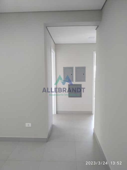 APARTAMENTO EDIFÍCIO ESMERALDA