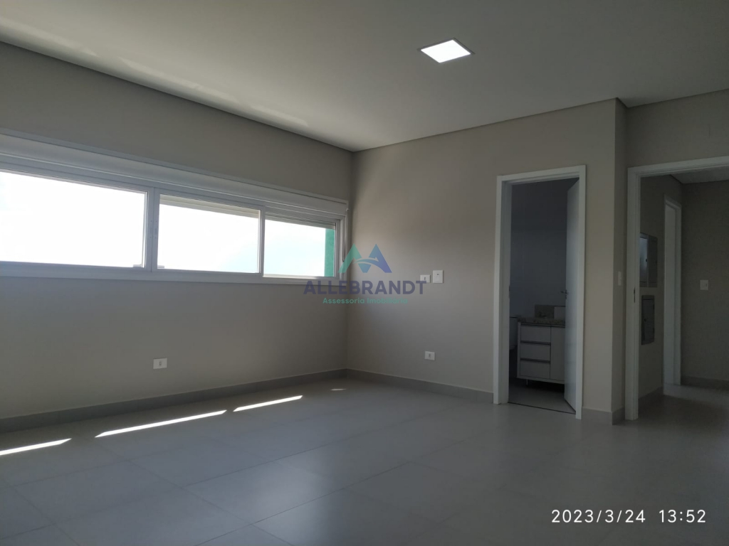 APARTAMENTO EDIFÍCIO ESMERALDA