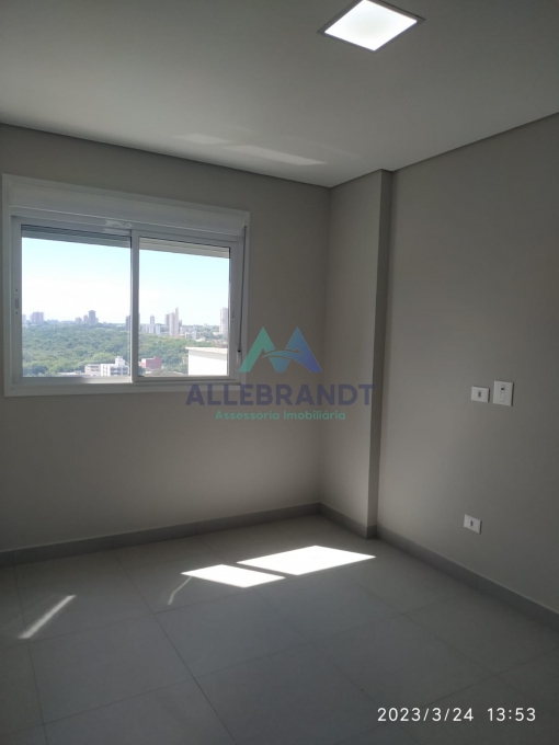 APARTAMENTO EDIFÍCIO ESMERALDA