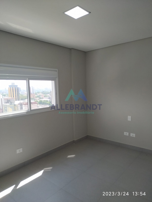 APARTAMENTO EDIFÍCIO ESMERALDA