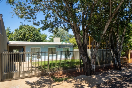 CASA À VENDA NO JARDIM CATARATAS