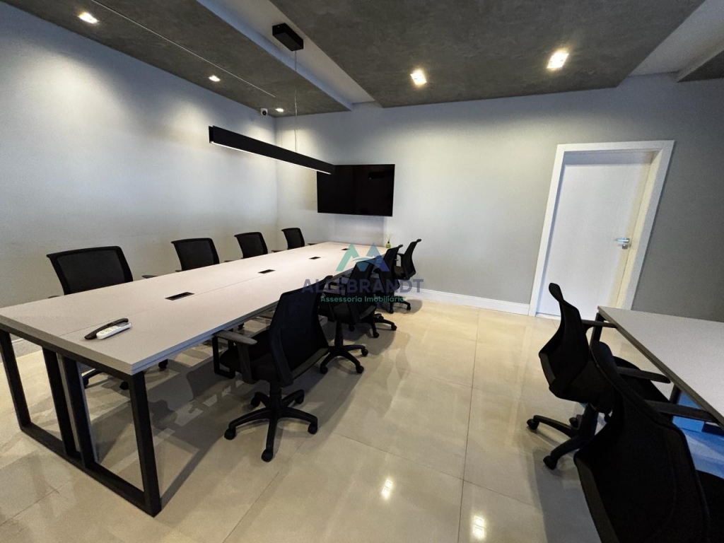 APARTAMENTO Á VENDA NO EDIFÍCIO ELEGANCE TOWER
