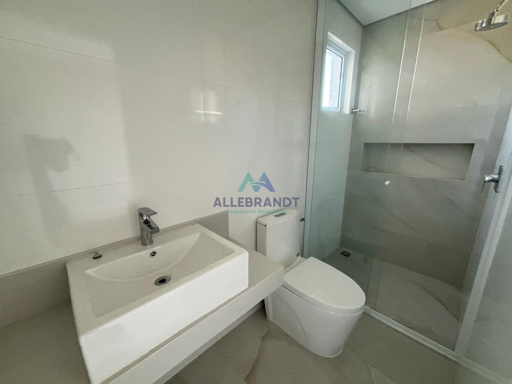 APARTAMENTO Á VENDA NO EDIFÍCIO ELEGANCE TOWER