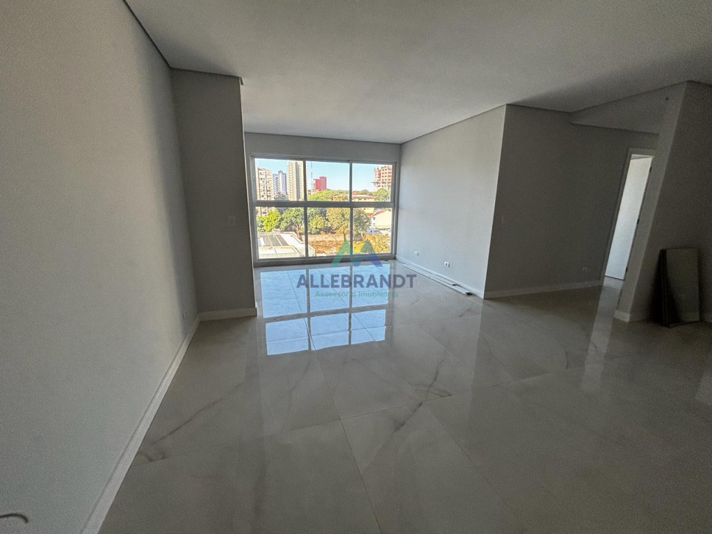 APARTAMENTO Á VENDA NO EDIFÍCIO ELEGANCE TOWER