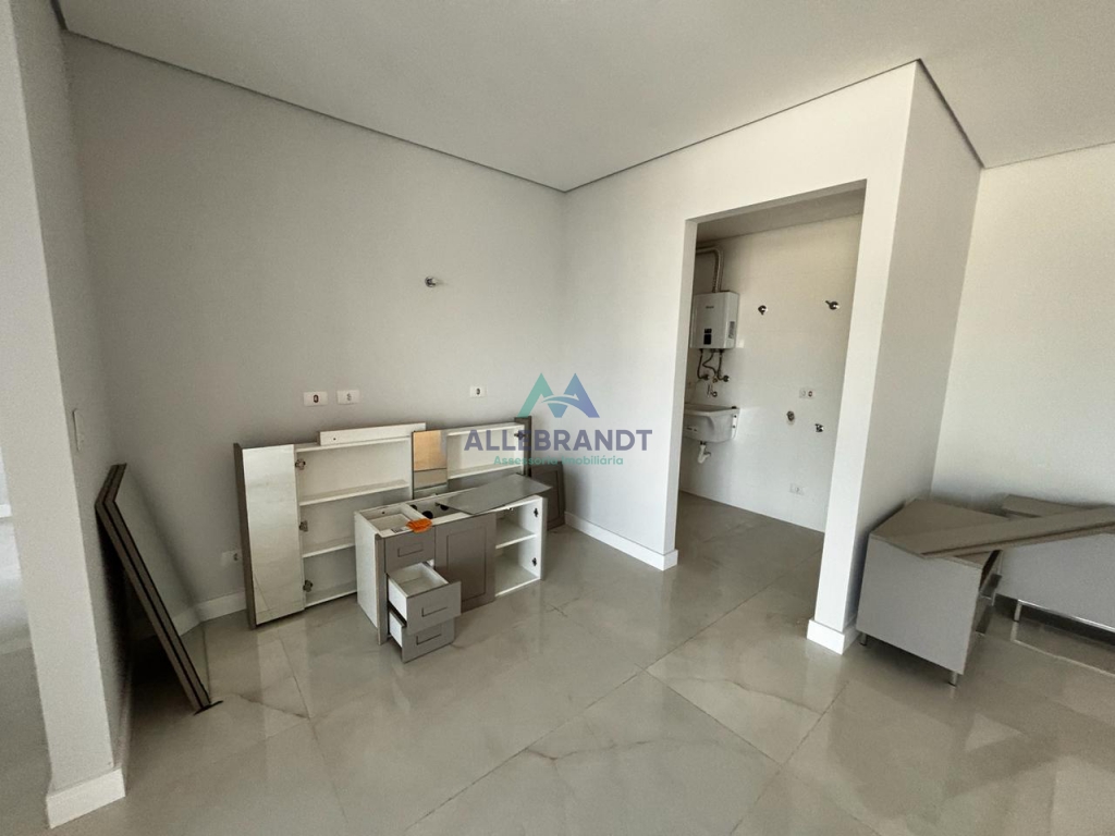 APARTAMENTO Á VENDA NO EDIFÍCIO ELEGANCE TOWER