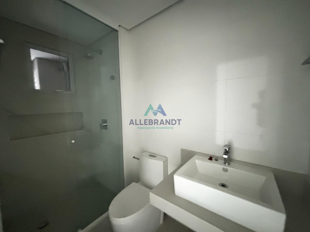 APARTAMENTO Á VENDA NO EDIFÍCIO ELEGANCE TOWER