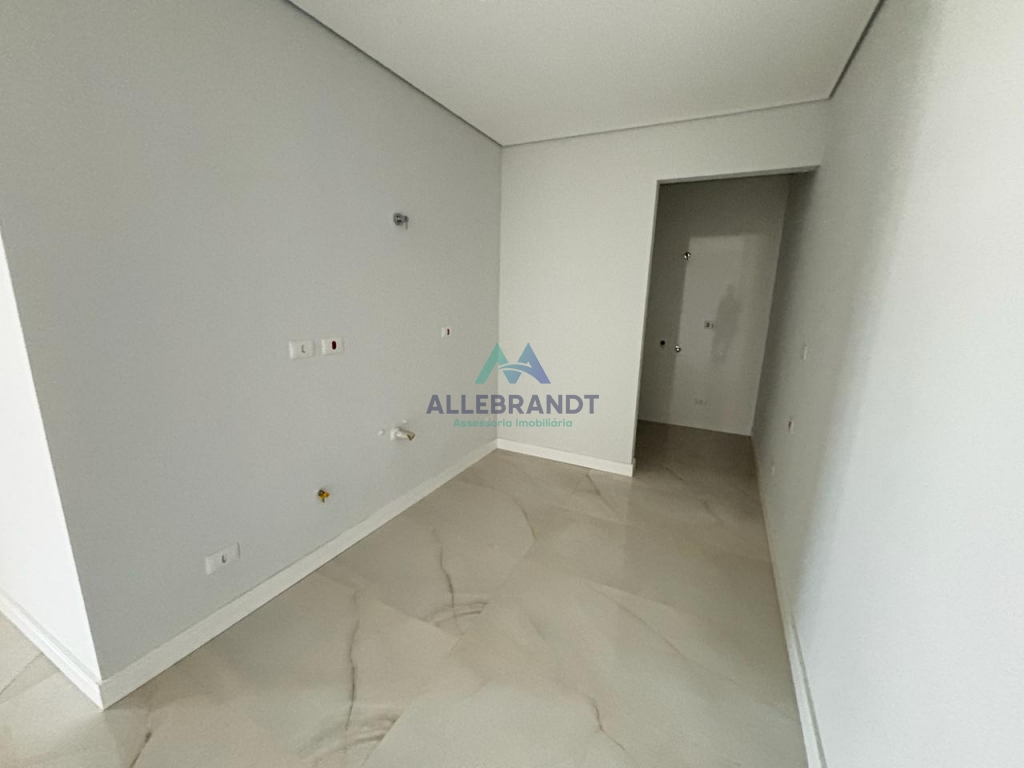 APARTAMENTO Á VENDA NO EDIFÍCIO ELEGANCE TOWER