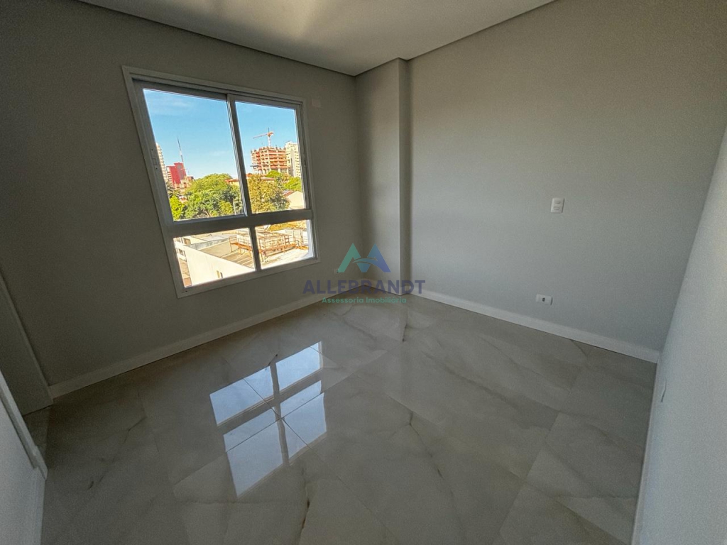 APARTAMENTO Á VENDA NO EDIFÍCIO ELEGANCE TOWER