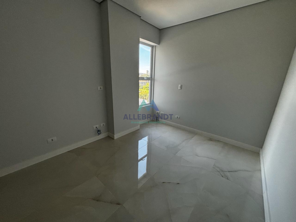 APARTAMENTO Á VENDA NO EDIFÍCIO ELEGANCE TOWER