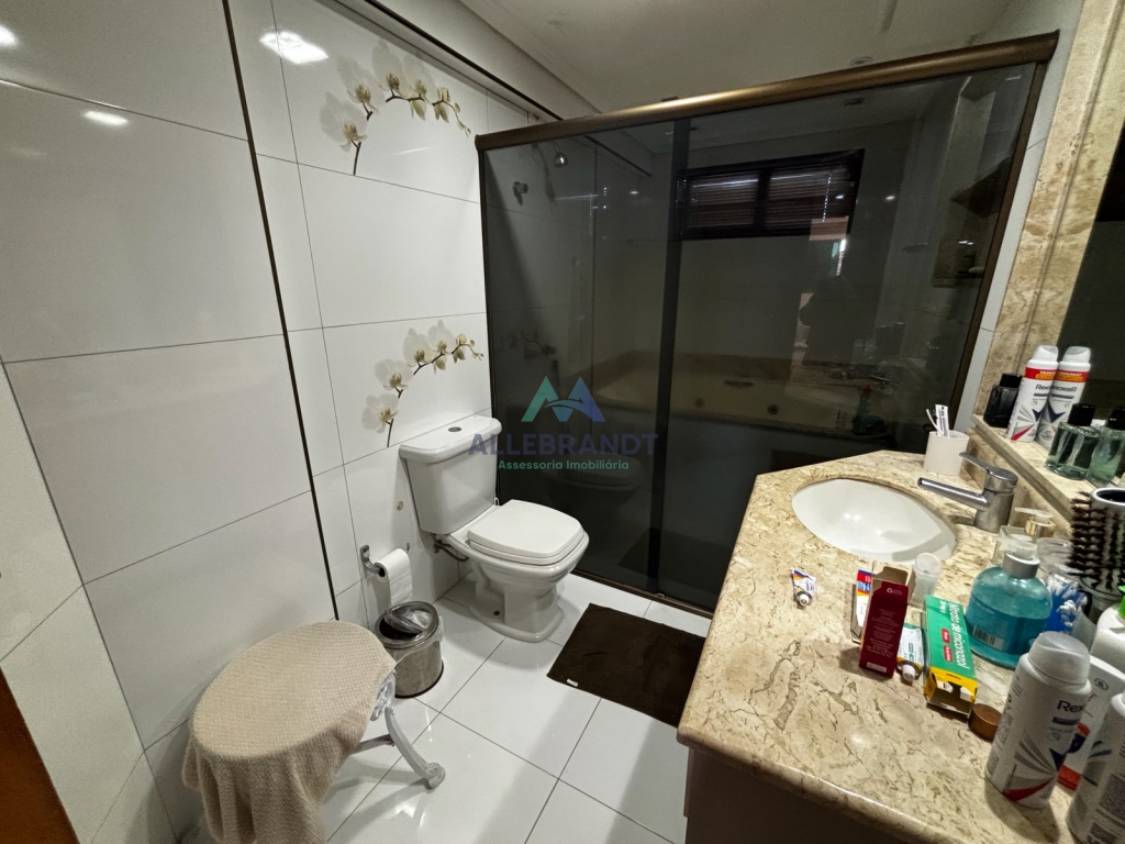 APARTAMENTO À VENDA NO CONDOMÍNIO RESIDENCIAL SULTAN