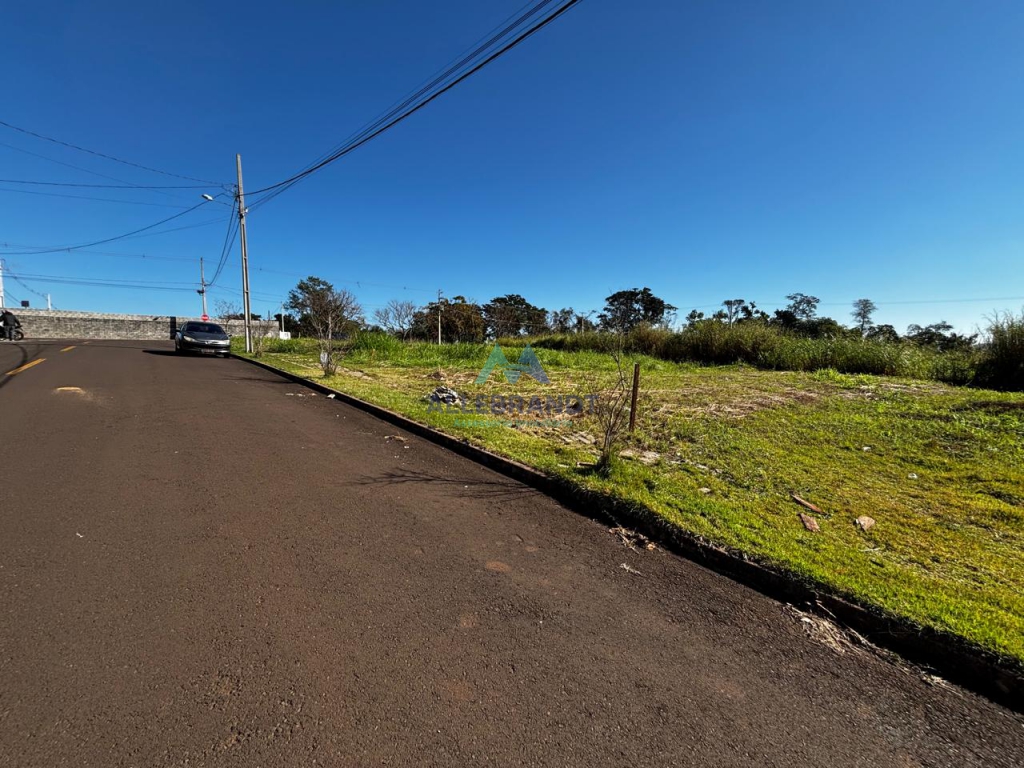 TERRENO Á VENDA NO LOTEAMENTO VILA MARIA