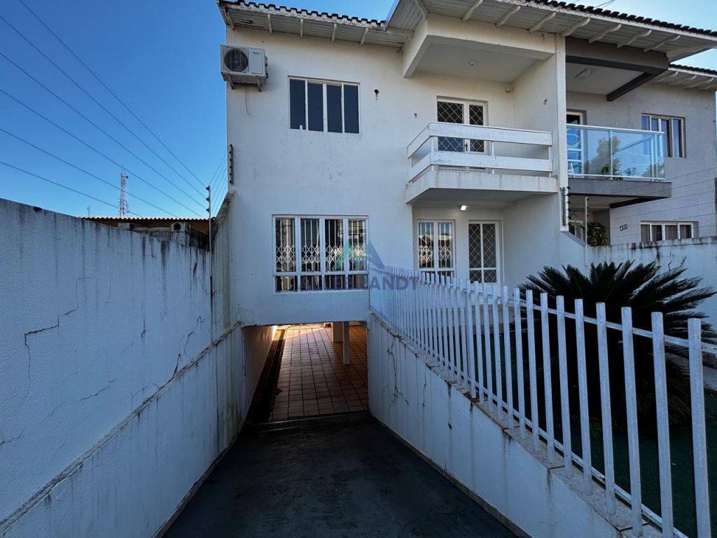 SOBRADO À VENDA NO JARDIM PANORAMA