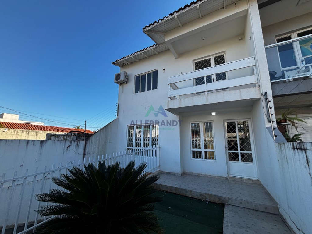 SOBRADO À VENDA NO JARDIM PANORAMA