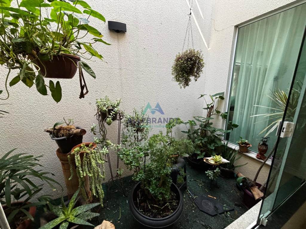 CASA À VENDA NO JARDIM AMÉRICA