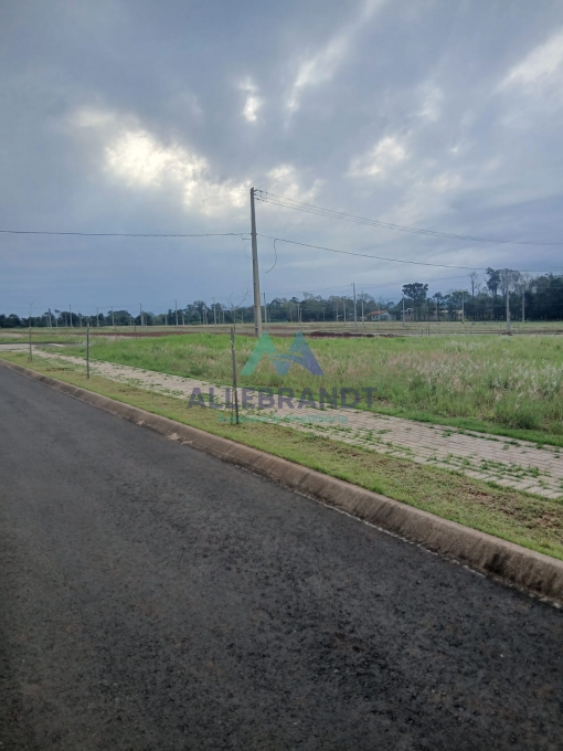 DOIS TERRENOS À VENDA NO RECANTO DO LAGO