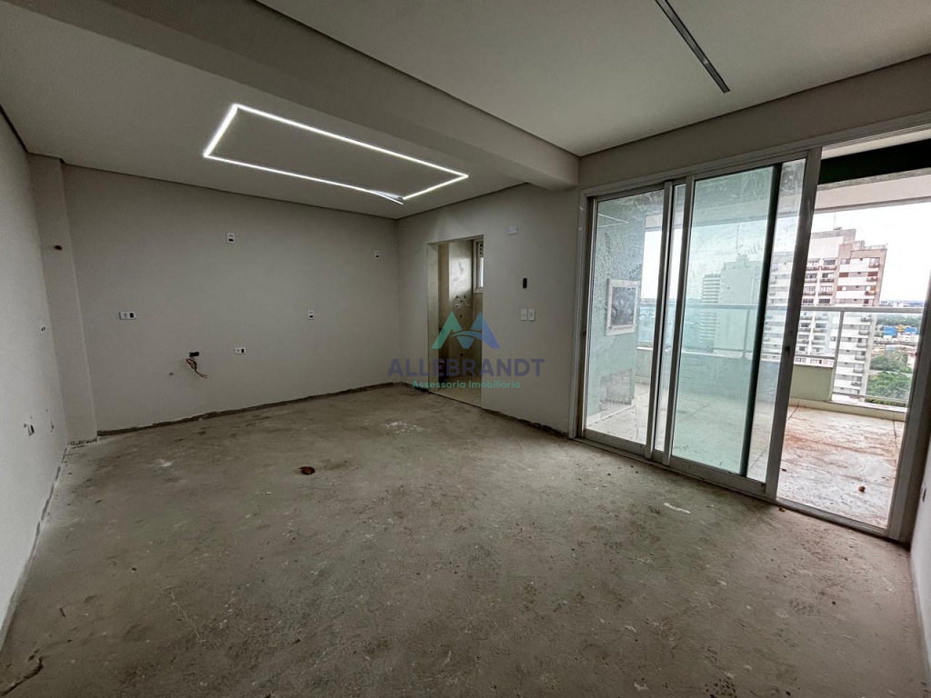 APARTAMENTO Á VENDA NO EDIFÍCIO ESMERALDA