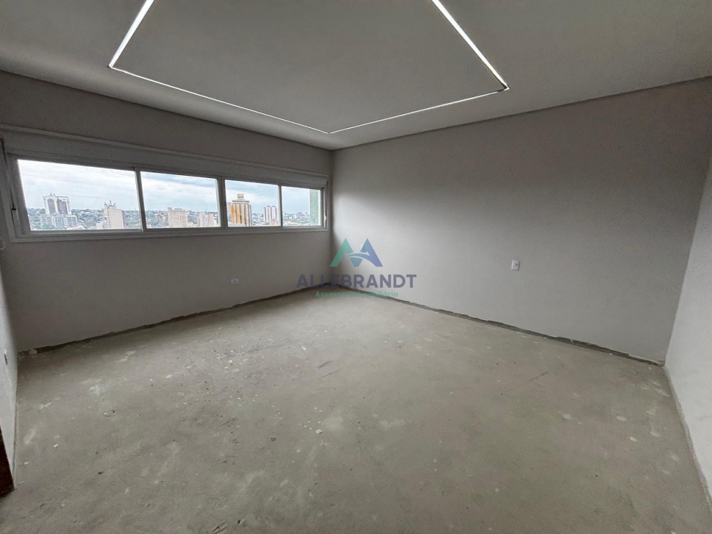 APARTAMENTO Á VENDA NO EDIFÍCIO ESMERALDA