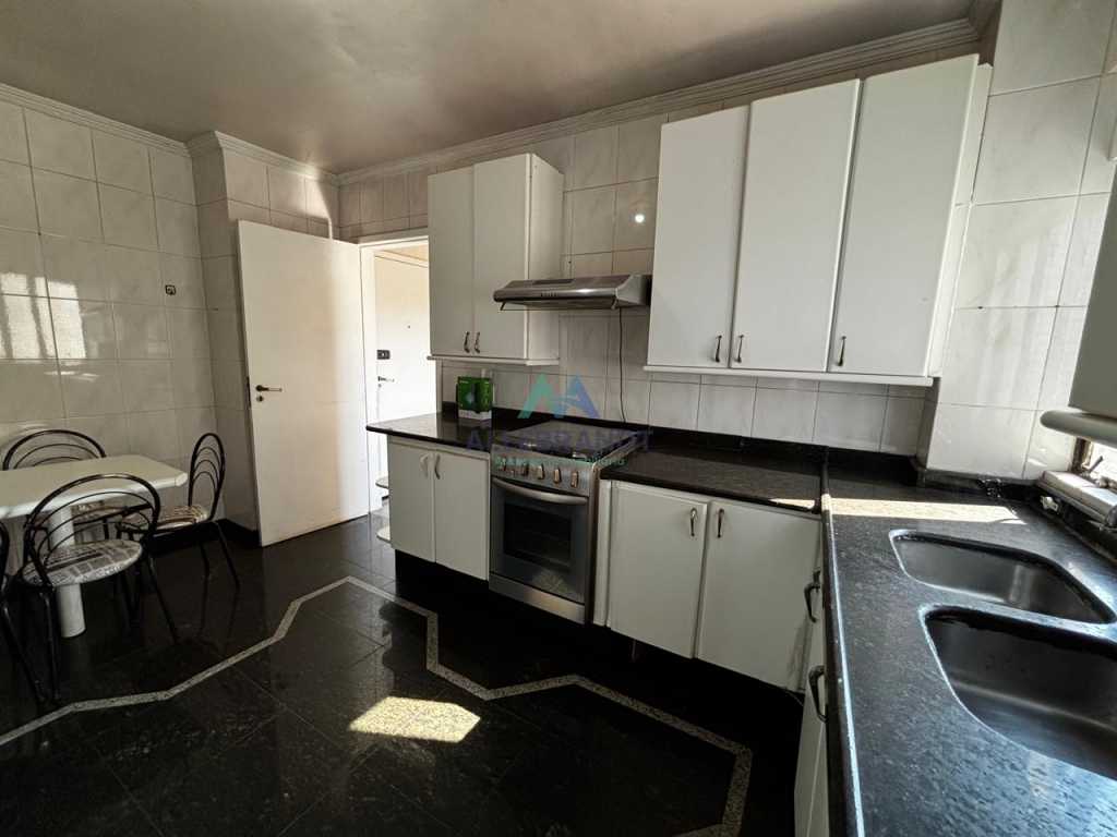 APARTAMENTO DUPLEX (COBERTURA) À VENDA NO EDIFÍCIO GREEN FOREST