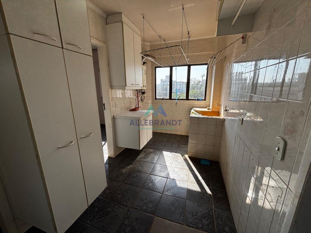 APARTAMENTO DUPLEX (COBERTURA) À VENDA NO EDIFÍCIO GREEN FOREST